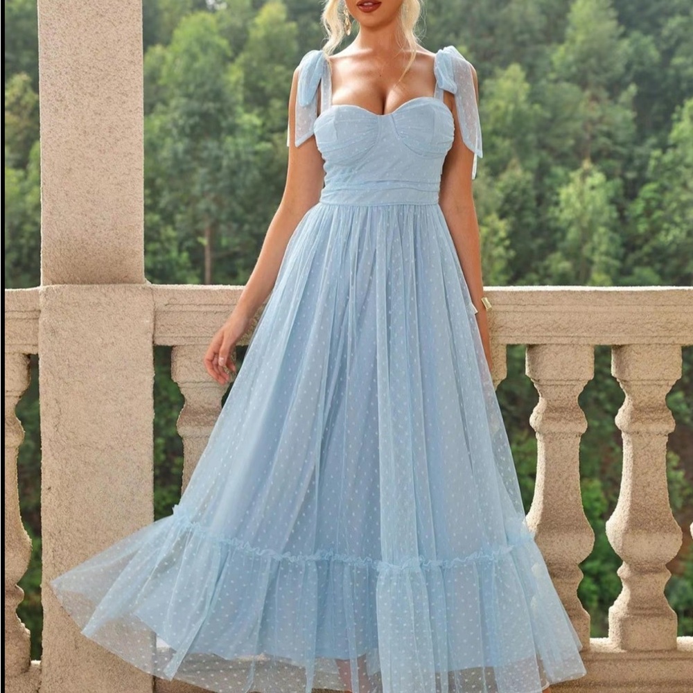 Elegant Blue Sleeveless Maxi Dress